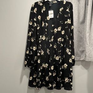 Forever 21 OX NWT floral dress with neck tie